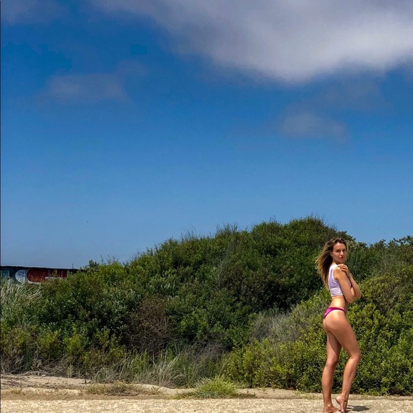 Meet your Posher, Jessica - Picture 5 of 6